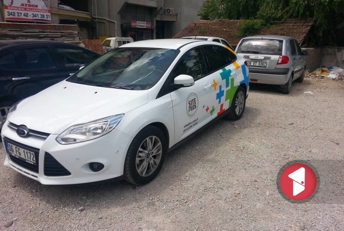 Site Plus Ford Focus araç kaplama yandan görünüm.