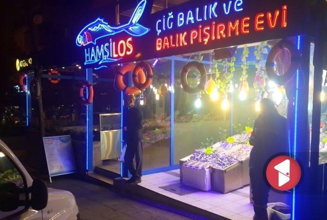 Hamsilos neon tabela gece görünümü.