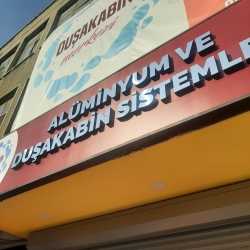 Aynalı kabartma harfli ışıksız tabela